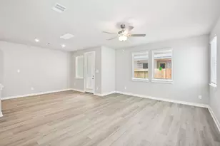 6332 Sapphire Ocean Dr, Houston, TX 77092 - Photo 10
