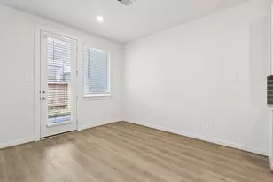 6332 Sapphire Ocean Dr, Houston, TX 77092 - Photo 10