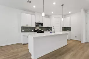6332 Sapphire Ocean Dr, Houston, TX 77092 - Photo 4