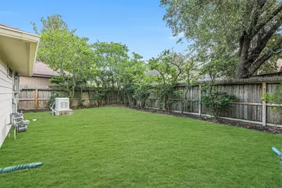 12531 Olympia Drive, Houston, TX 77077 - Photo 32