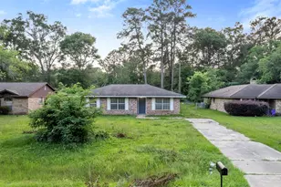 1204 Crescent Blvd, Cleveland, TX 77327 - Photo 2