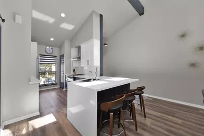 184 April Point Drive N, Conroe, TX 77356 - Photo 6