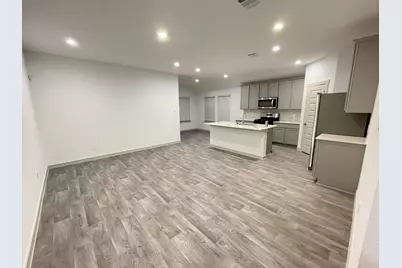 618 Hidden Brook Drive, Baytown, TX 77523 - Photo 2