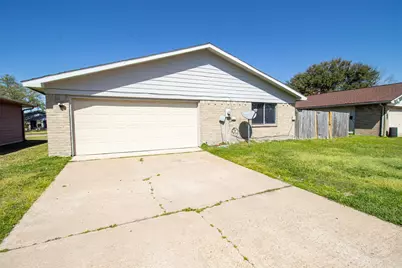 14010 Meyersville Drive, Houston, TX 77049 - Photo 16