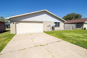 14010 Meyersville Dr, Houston, TX 77049 - Photo 16