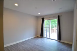 76 S Wavy Oak Cir, Houston, TX 77381 - Photo 10