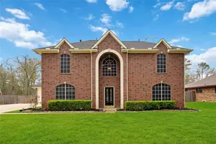 15 Finetta Ln, Alvin, TX 77511 - Photo 2