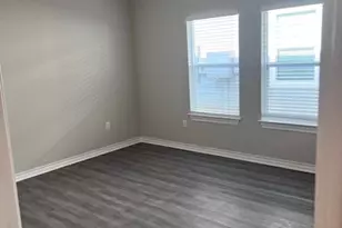 207 S Campbell St, Willis, TX 77378 - Photo 10