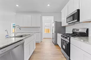 1411 Angelfish Dr, Iowa Colony, TX 77583 - Photo 6