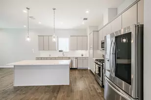 1305 Mayfair Clarkson Ln, Houston, TX 77055 - Photo 12