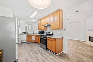 13722 Branford Greens Dr, Houston, TX 77083 - Photo 10