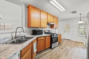 13722 Branford Greens Dr, Houston, TX 77083 - Photo 12