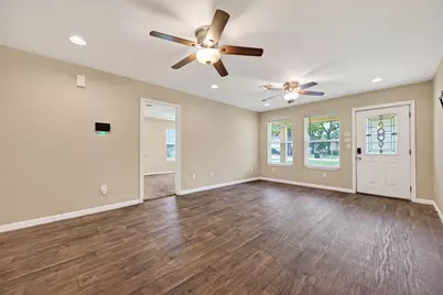 1708 Sycamore Avenue, Bay City, TX 77414 - Photo 8