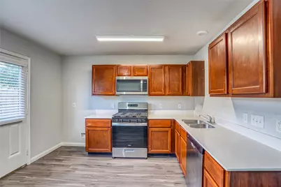 13102 Aiden Circle, Houston, TX 77048 - Photo 4