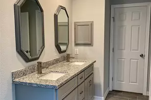 9415 Westacre Pl, Houston, TX 77083 - Photo 18
