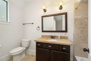 1057 W 24th St, Houston, TX 77008 - Photo 8