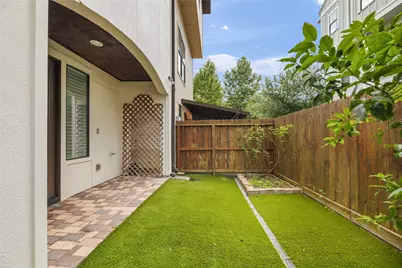 1057 W 24th Street, Houston, TX 77008 - Photo 36