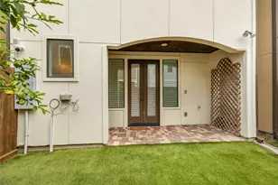 1057 W 24th St, Houston, TX 77008 - Photo 36