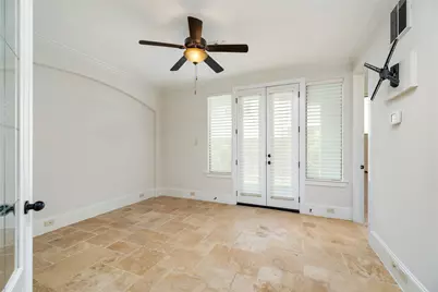 1057 W 24th Street, Houston, TX 77008 - Photo 6