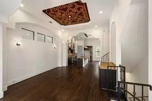 1057 W 24th St, Houston, TX 77008 - Photo 14