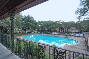 5216 Arboles Dr, Houston, TX 77035 - Photo 16