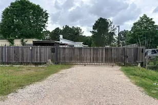32 County Rd 3405, Cleveland, TX 77327 - Photo 22
