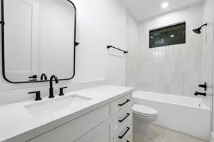 112 E 27th St, Houston, TX 77008 - Photo 36