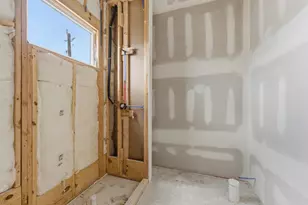 112 E 27th St, Houston, TX 77008 - Photo 32