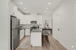 4007 New Orleans St, Houston, TX 77020 - Photo 2