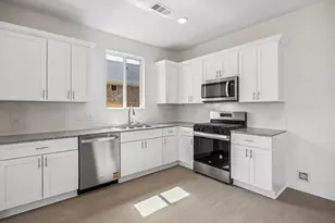 606 Amber Fls Dr, Montgomery, TX 77356 - Photo 8