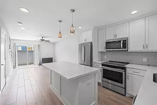 525 11th St, Galveston, TX 77550 - Photo 6