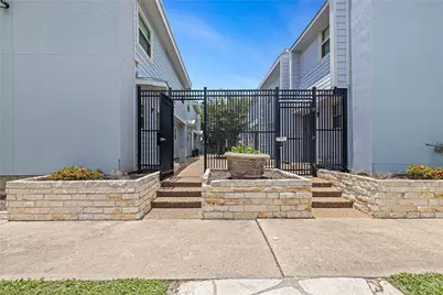 525 11th Street, Galveston, TX 77550 - Photo 22