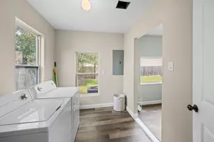 5519 Hillman St, Houston, TX 77023 - Photo 14