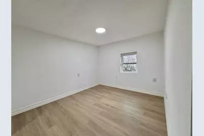 27 Norwood Street, Houston, TX 77011 - Photo 24