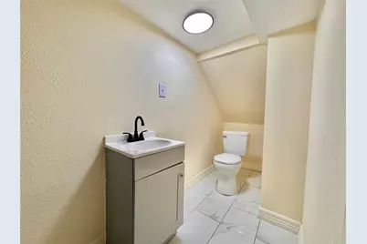 27 Norwood Street, Houston, TX 77011 - Photo 14