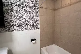 7034 Langdon Ln, Houston, TX 77074 - Photo 6