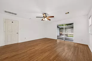7034 Langdon Ln, Houston, TX 77074 - Photo 22