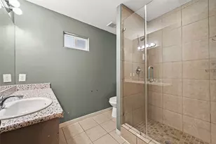 7034 Langdon Ln, Houston, TX 77074 - Photo 22