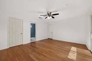 7034 Langdon Ln, Houston, TX 77074 - Photo 20