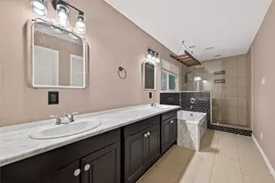 7034 Langdon Ln, Houston, TX 77074 - Photo 24