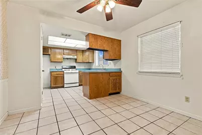 13826 Southline Road, Sugar Land, TX 77498 - Photo 6