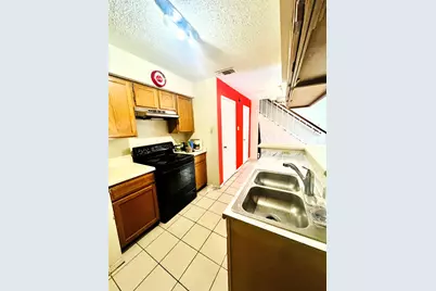 3600 Jeanetta Street #202, Houston, TX 77063 - Photo 10
