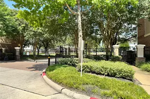 12707 Boheme Dr, Houston, TX 77024 - Photo 32