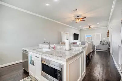 1171 Sailfish Street, Bayou Vista, TX 77563 - Photo 6