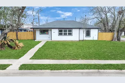 5879 Belcrest Street, Houston, TX 77033 - Photo 2