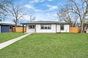 5879 Belcrest St, Houston, TX 77033 - Photo 4