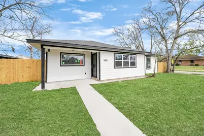 5879 Belcrest Street, Houston, TX 77033 - Photo 6