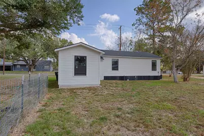 314 S Ridge Street, Hallettsville, TX 77964 - Photo 20