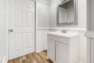 1211 W 2nd St, Freeport, TX 77541 - Photo 20