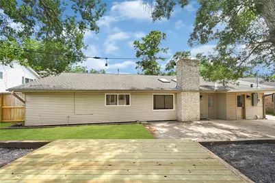 11306 Valley Spring Drive, Houston, TX 77043 - Photo 42